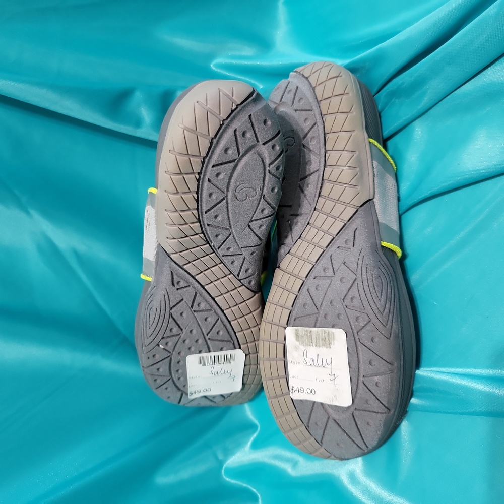 Baretraps sales slip on sandals sz 7 M - Picture 3 of 7